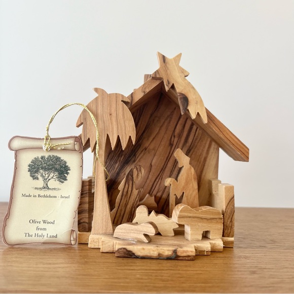 Handmade Olive Wood Nativity Ornament made in Bethlehem Israel Holy Land Xmas - Picture 1 of 7